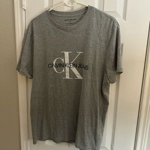 Men’s Calvin Klein tshirt